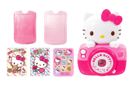 Sanrio Hello Kitty Pop-Up Camera Playset